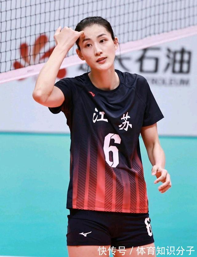 女排|单场比赛砍7分!女排新带刀二传强势来袭,扣球拦网发球全面开花