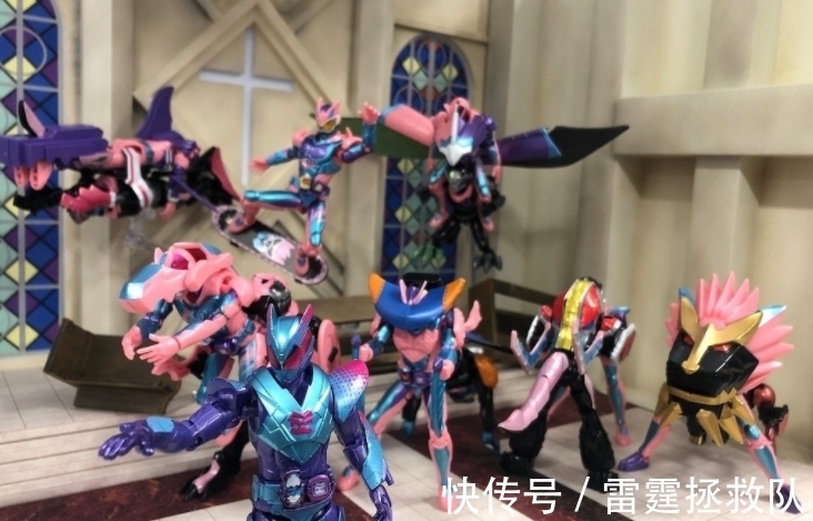 revice|假面骑士revice爆诞恐龙装动周边 小杂烩能力齐聚 这鸡蛋真的能吃