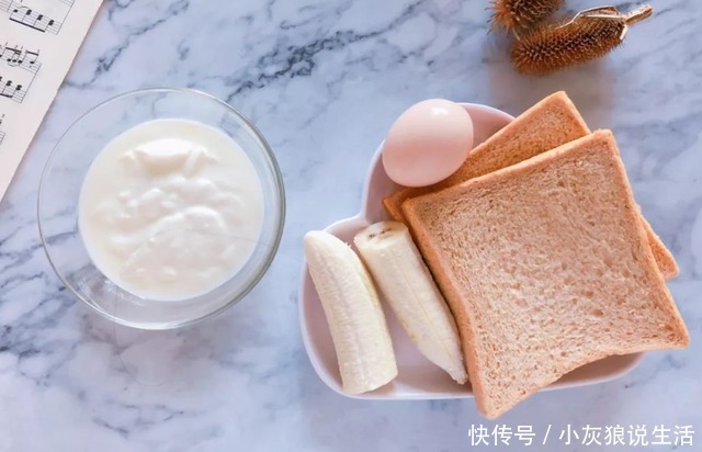 身体|牛奶和酸奶哪个对身体更好？或许看完之后，你就知道该如何选择了