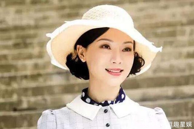 留情|《留情》中的女主人公敦凤,就是以张爱玲为原型的创作人物