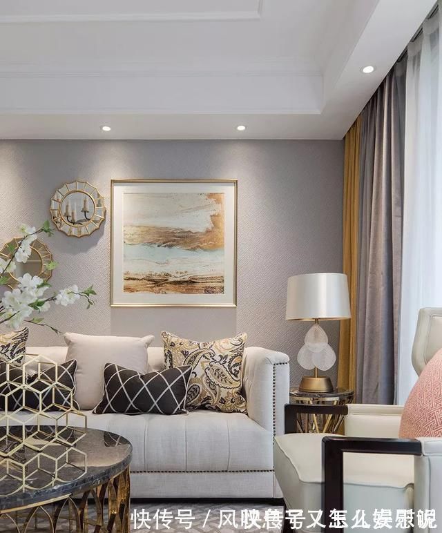 四居|153平轻奢浪漫美式四居,过道处设计了一排柜子,美观实用又大气