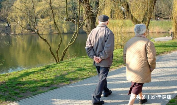 走路|已确定走路速度影响寿命!走路犯这3个错误,走地越多伤害越大