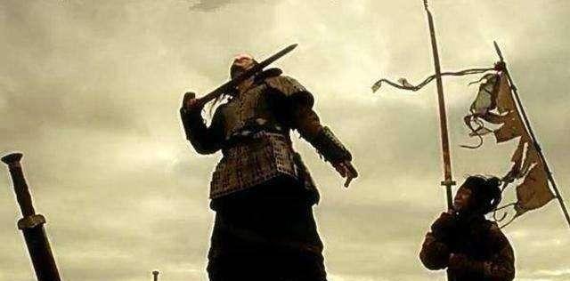 出逃|为何项羽打仗这么猛，还是败给了被打的三次弃城出逃的刘邦