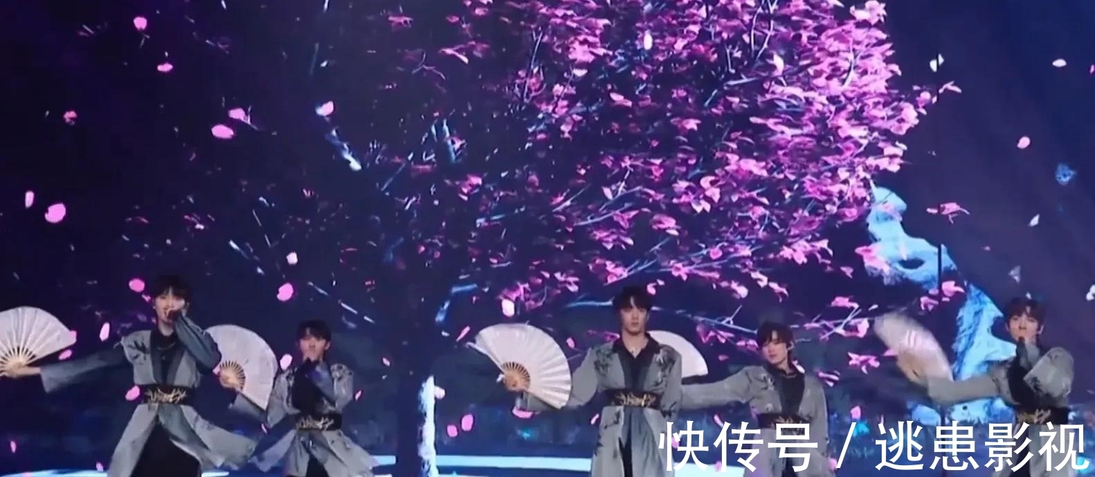 一场音乐盛典8位明星遭遇尴尬，暴露娱乐圈三大真实现状