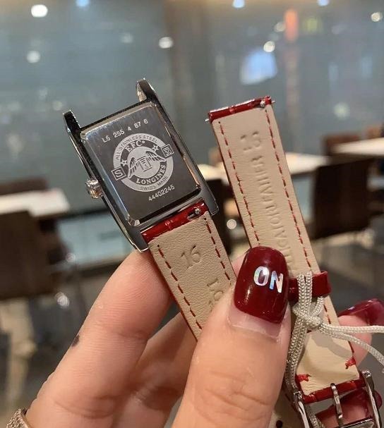 指针|腕表在指针滴答间诠释关怀,从最简单的快乐中,活出很精彩人生