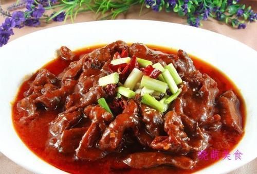 清水大火煮|川味牛肉、剁椒酸菜鱼、酸辣肥牛、腐乳带鱼、腊肉炒干菜的做法