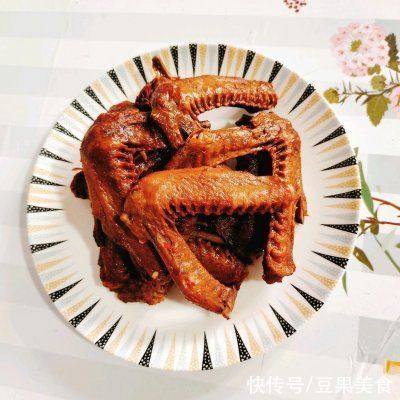 拌饭|下饭神器卤味一锅出，拌饭还能吃三碗