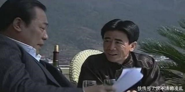 余则成|潜伏穆连成为何敢于光明正大溜走,他提前知道了这两件事!