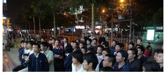 iphone|放弃幻想!富士康印度厂停摆,iPhone订单重回中国,下单9000万台