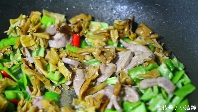 五分钟做一道快手菜,男人拿它当下酒菜,女人和孩子拿它当下饭菜
