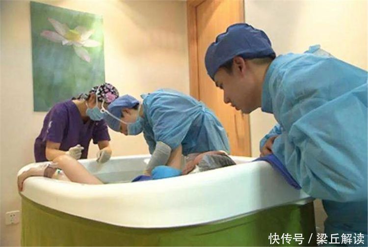 结局|同是“水中分娩”，2位女明星结局截然不同，主要看这3个硬性条件