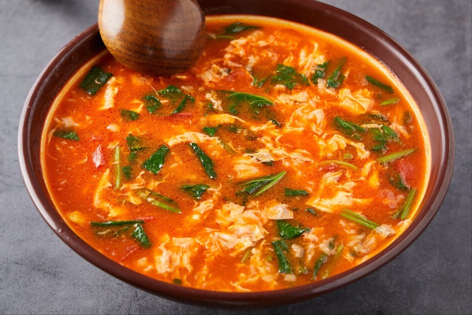 做蛋花汤，切忌水开直接倒蛋液，多做1步骤，蛋花漂亮，香浓好喝