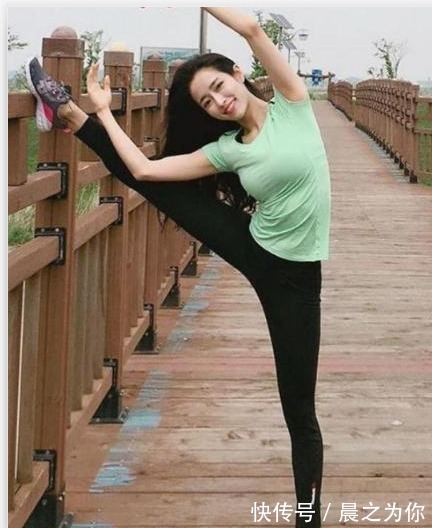 时尚 舒适“无痕”打底裤,轻松塑造出时尚达人的气质,凸显优美线条