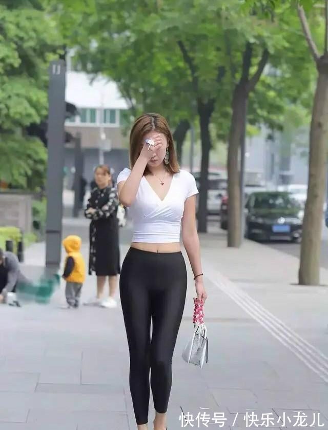 粉色系 清爽活力的打底裤穿搭秀出无法抗拒的美,秀出高级美感,安静淡雅