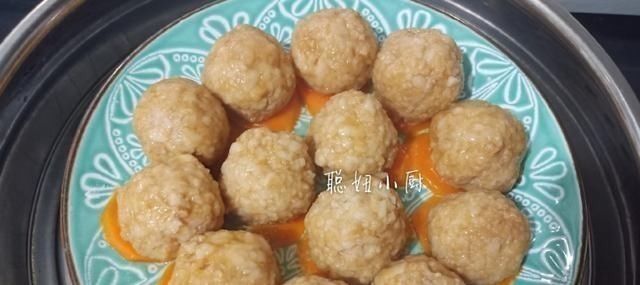 这个蒸菜在我家一周吃三次,可以滋养皮肤,健脾健胃,蒸更健康