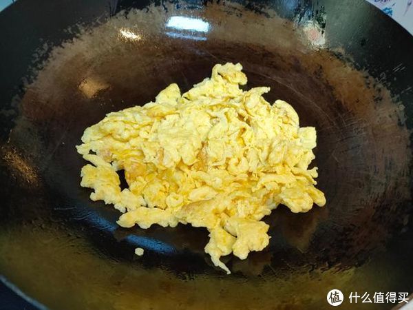 食用油|做西红柿炒鸡蛋，加盐还是加白糖？大厨教你正确做法，香浓好吃