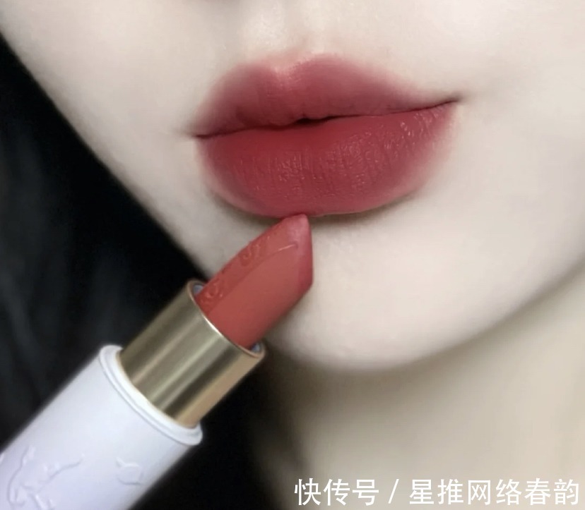 素颜|素颜涂就很美的几支口红,黄皮显白不踩雷,盲选不会错!