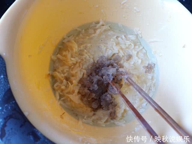 萝卜加鸡蛋,金黄酥脆香,比肉还好吃,做法简单,上桌就被抢光