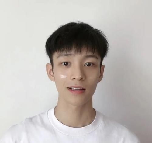 时尚|男生剪“两边铲短”发型真的很帅,2021留好这3款,时尚又帅气!