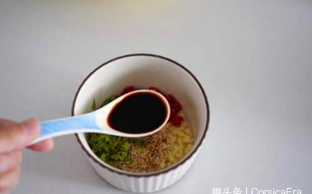 晚间新闻|难怪你做的秋葵太难吃了，第一步就错了，教你一招，脆嫩又入味