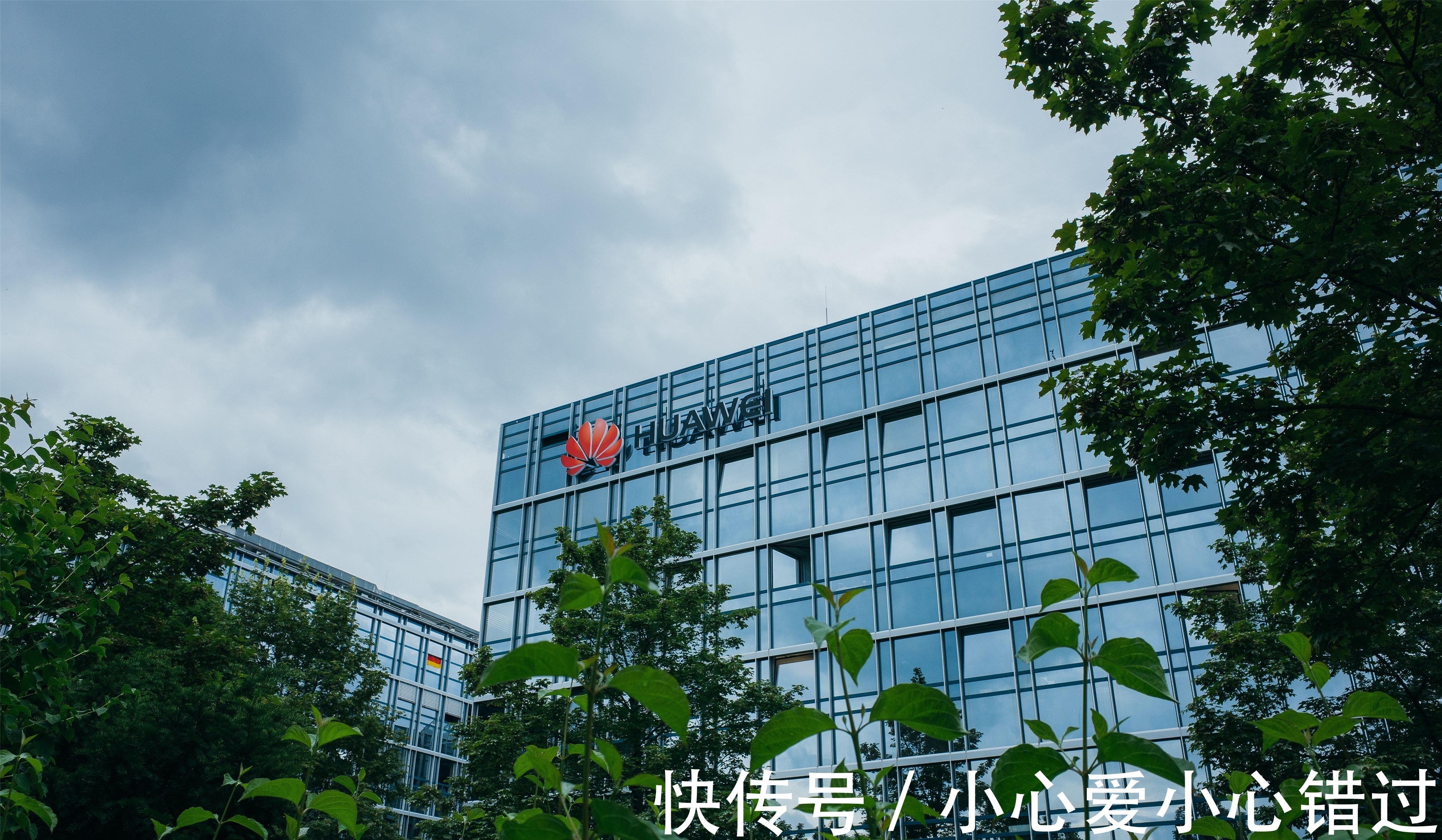 中国公司|华为巅峰时刻到来,任正非正式掏出王牌,再不用怕美国威胁制裁了