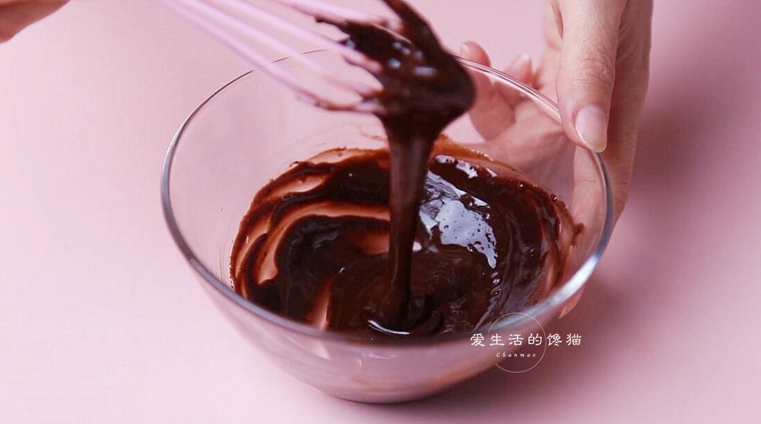 月售上万的私房爆款蛋糕，口感细腻，入口即化，跟着步骤做零失败