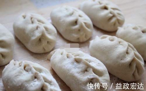 蒸包子|秘制豆沙包,别再放糖了,加点“它”营养又绵甜,蒸一锅不够吃