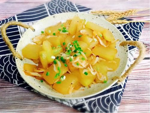 冬瓜|这菜我家春天吃到冬天，秋天更别错过，简单一炒，鲜掉眉毛