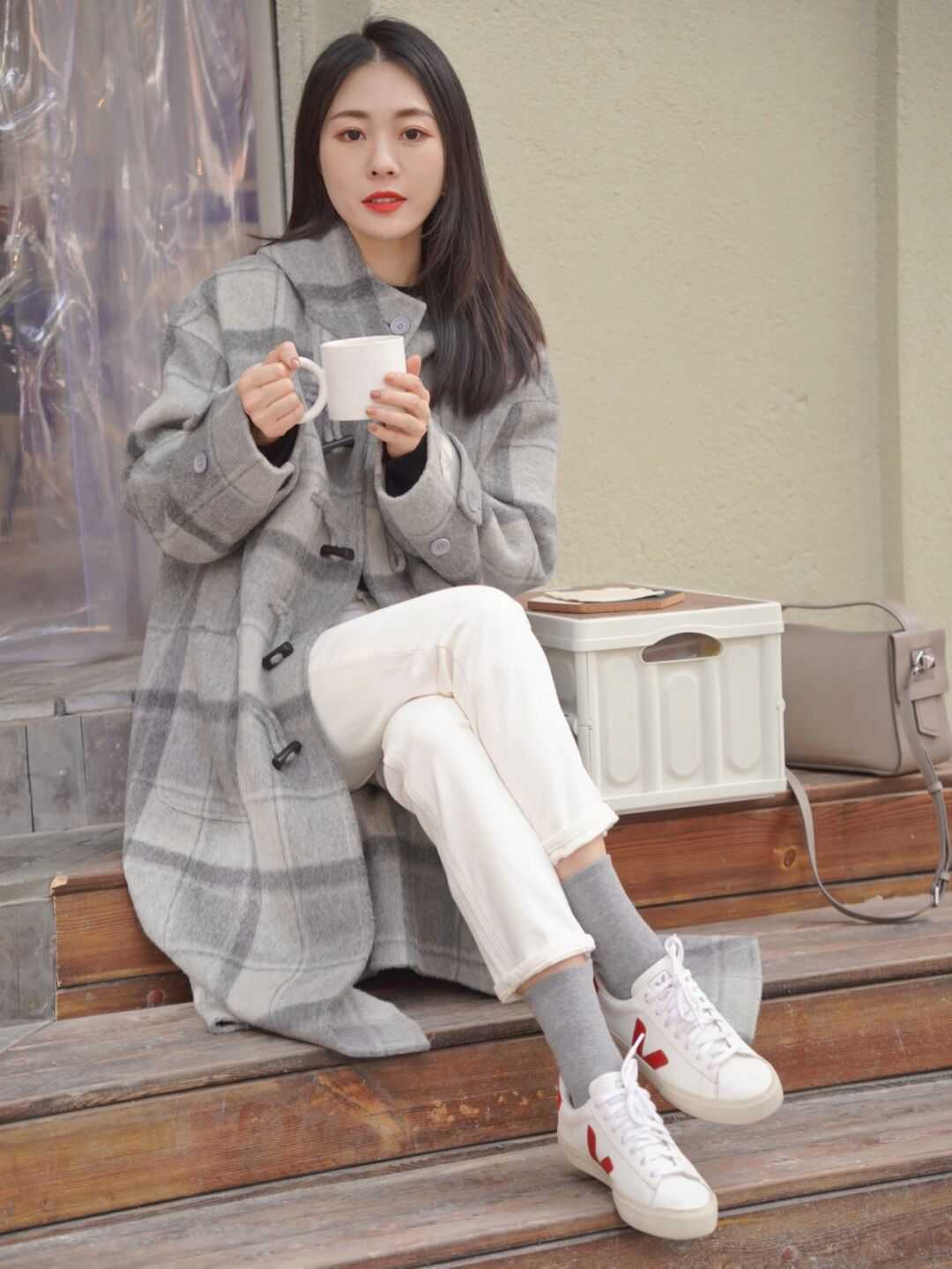 牛角扣 格纹大衣就选这四种配色,基础百搭不过时,让你美出新高度