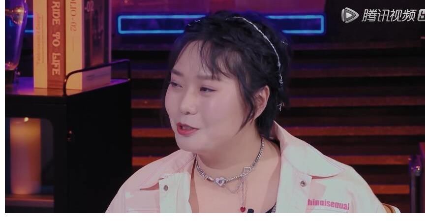 宋祖兒|宋祖兒心疼李雪琴無戀愛可談，現(xiàn)場喊話男4：你出來！