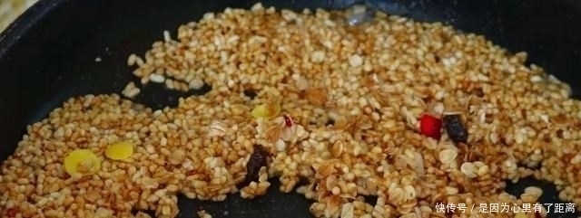 白糖|大米倒入滚烫油锅，瞬间秒变美食，真是高手在民间，太厉害了