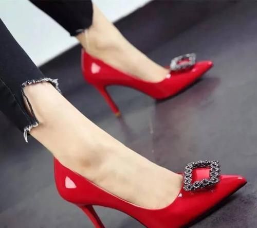 时尚又气质的高跟鞋,来自一个时代的浪漫与性感