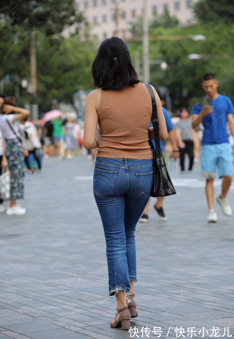 忘记|非常甜美的气质美女，见到她的人永远不会忘记，我很想请她吃饭