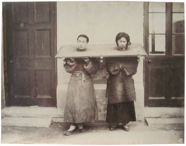 痛苦|古代惩罚犯人的枷刑有多残忍？杀人不见血，比凌迟还痛苦！