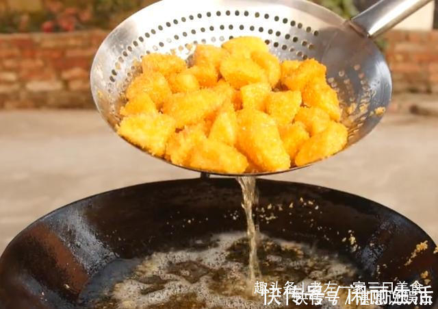 鸡蛋|苹果不要直接吃了，加2个鸡蛋，家里来客都不怕，端上桌就被抢光