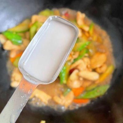水淀粉|超嫩滑的鸡胸肉炒黄瓜片这么做，吃前一定备足饭