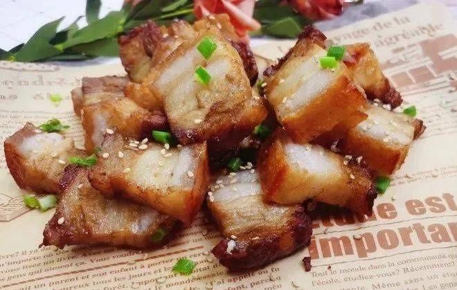 脆皮五花肉：外酥里嫩，肥而不腻，太香了