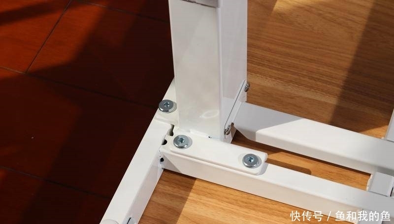 升降|我的梦想桌面,简约大气、智能升降,乐歌E5电动升降桌体验