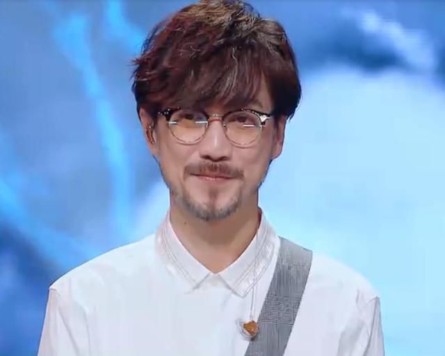 孟美岐发飙不再配合宣传，导师孟美岐点评周传雄？最大赢家是谁？