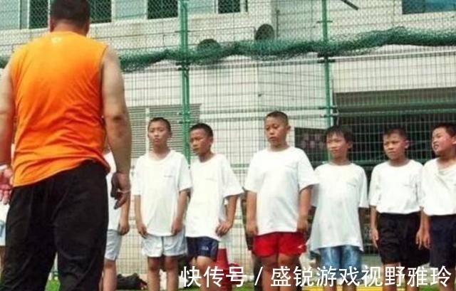 颠球|18年前,那个20分钟颠球2000下的“足球神童”,现状如何
