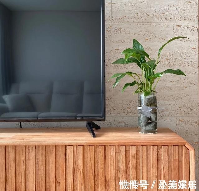 新家|新家好不好看，一半靠软装，59㎡精致宽敞夫妻俩谁也不嫌小！