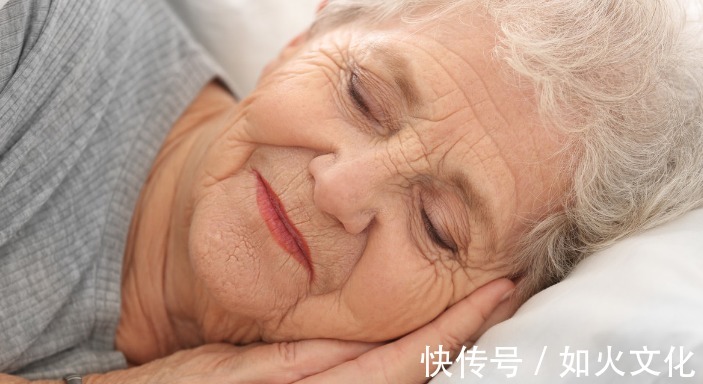 泡脚|50岁后,还能有6种表现,说明身体很健康,易长寿,值得恭喜