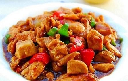  厨师|58岁厨师酱爆鸡丁，关键要做到这两步，否则酱汁不香