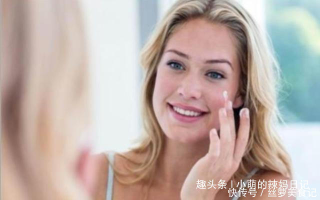 洗脸后,直接用手拍打爽肤水?怪不得皮肤差!这样做才是正确的