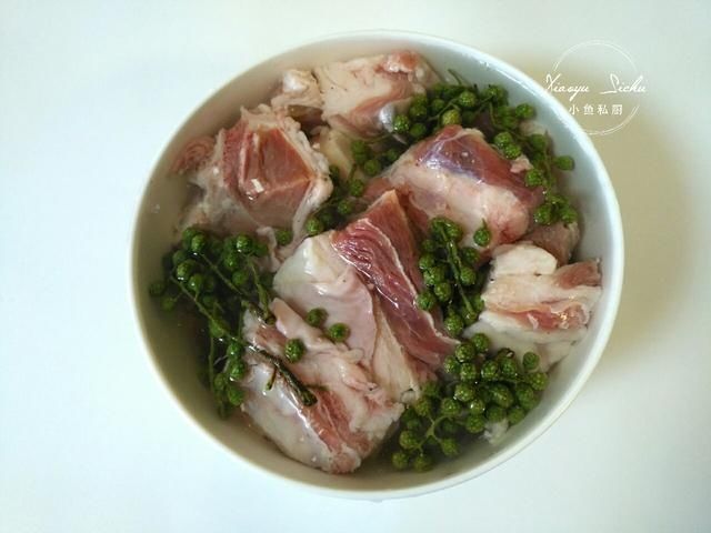 炖羊肉汤时,别直接下锅,牢记这3步,汤浓肉鲜香,还没膻味