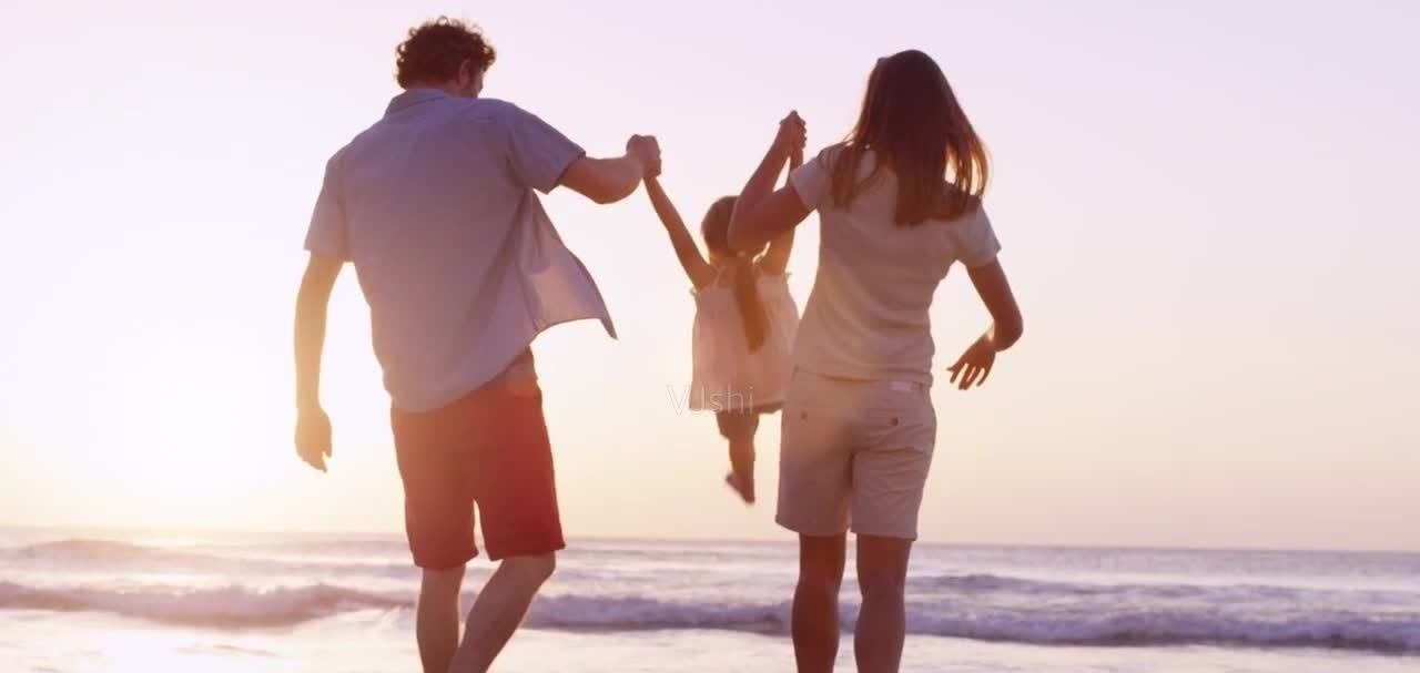 一日三餐|40岁丁克女坦言:看着躺在病床上的父母,我决定生个孩子