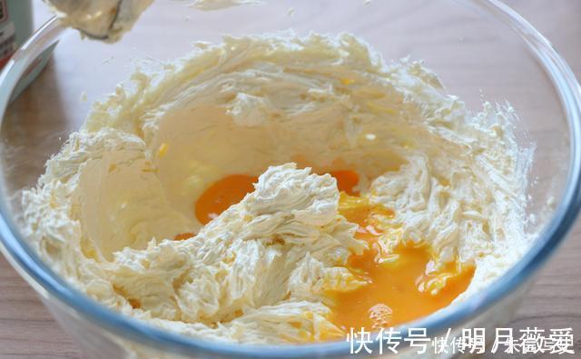 苹果蛋糕|宁愿长胖也要吃的蛋糕，太香了！做法简单，新手也不会失败