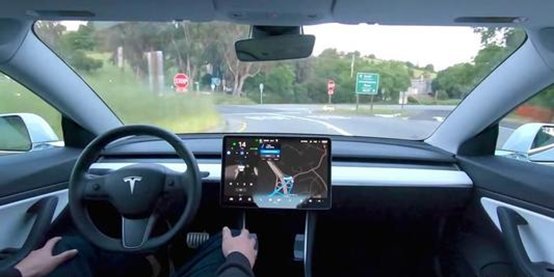 阿迪达斯净利暴跌八成 爱马仕一周连开三店