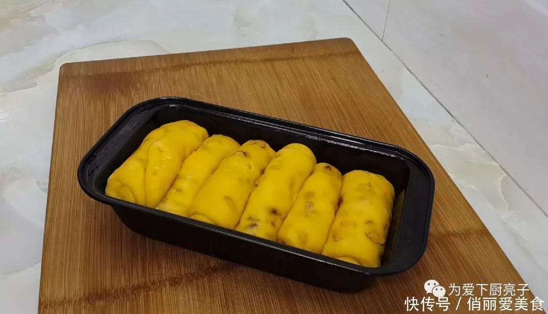 舌头状|面包新吃法,我家隔三差五做着吃,不用烤箱也能做,比蛋糕还好吃
