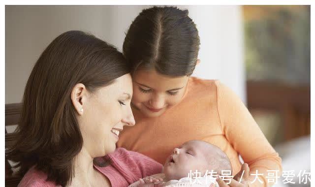 卫生|月子期间,一个天天洗澡,一个出了月子才洗,半年后差距逐渐显现